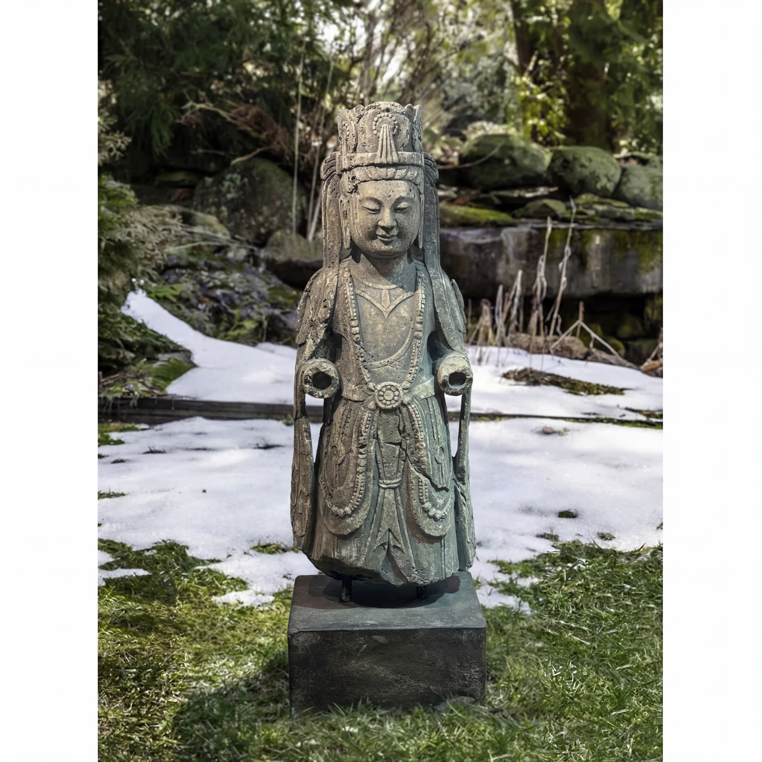 站立佛像雪景背景合成